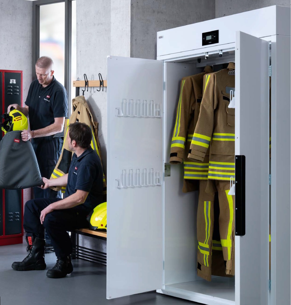 Szafa suszarnicza 1 drzwiowa dla odzieży specjalnej - obrazek 4